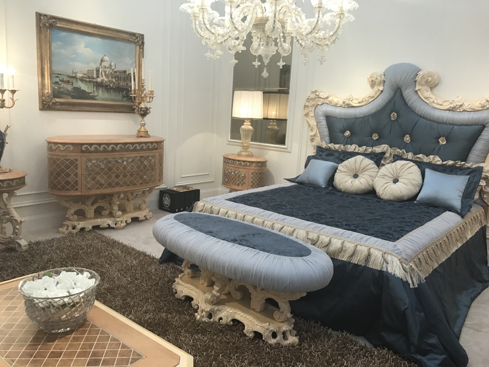 Master bedroom decor baroque style