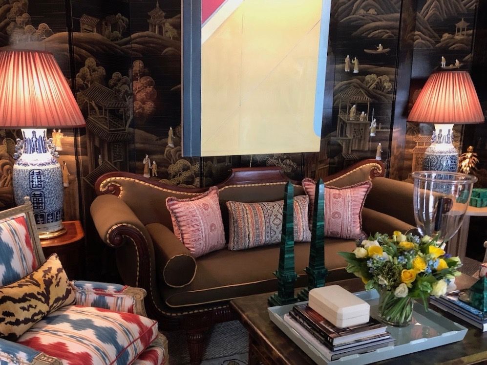 Matthew-Monroe-Bees Decor