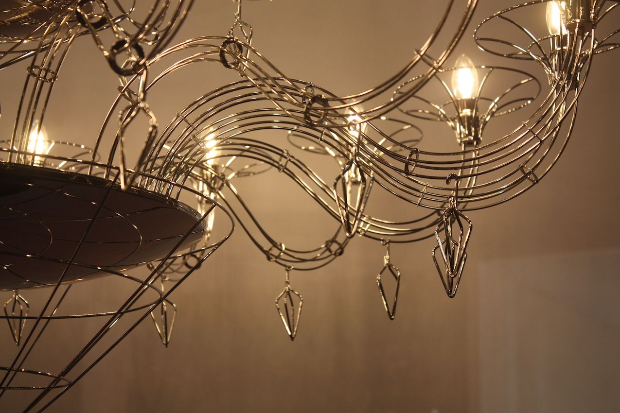Metalux wire gold chandelier