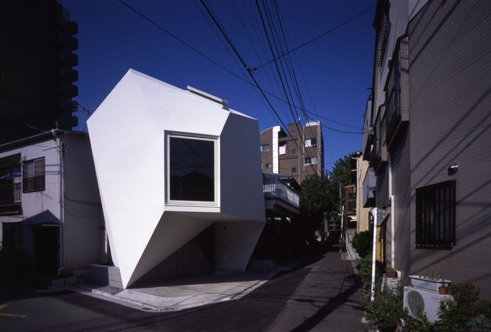 Micro concrete house Reflection of Mineral