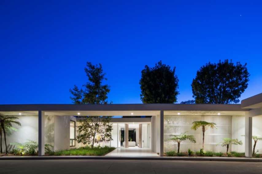 Beverly Hills Modern flat roof house for sale