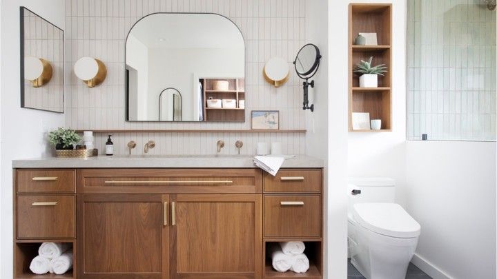 Midcentury bathroom