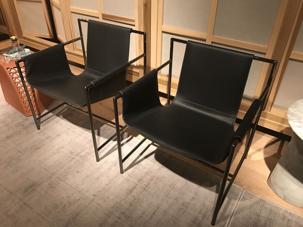 Ming’s Heart Blak Leather Chairs from Potrona Frau