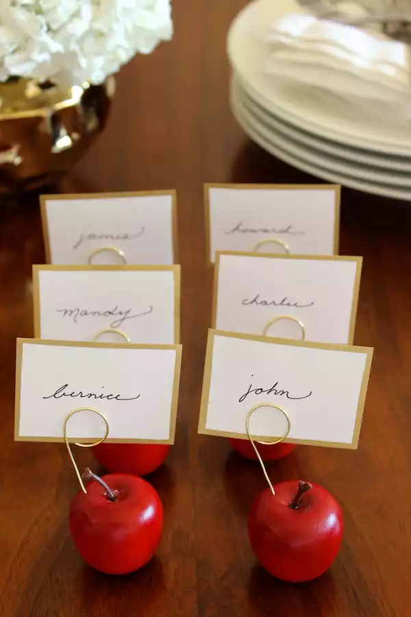 Mini apple place cards for Thanksgiving