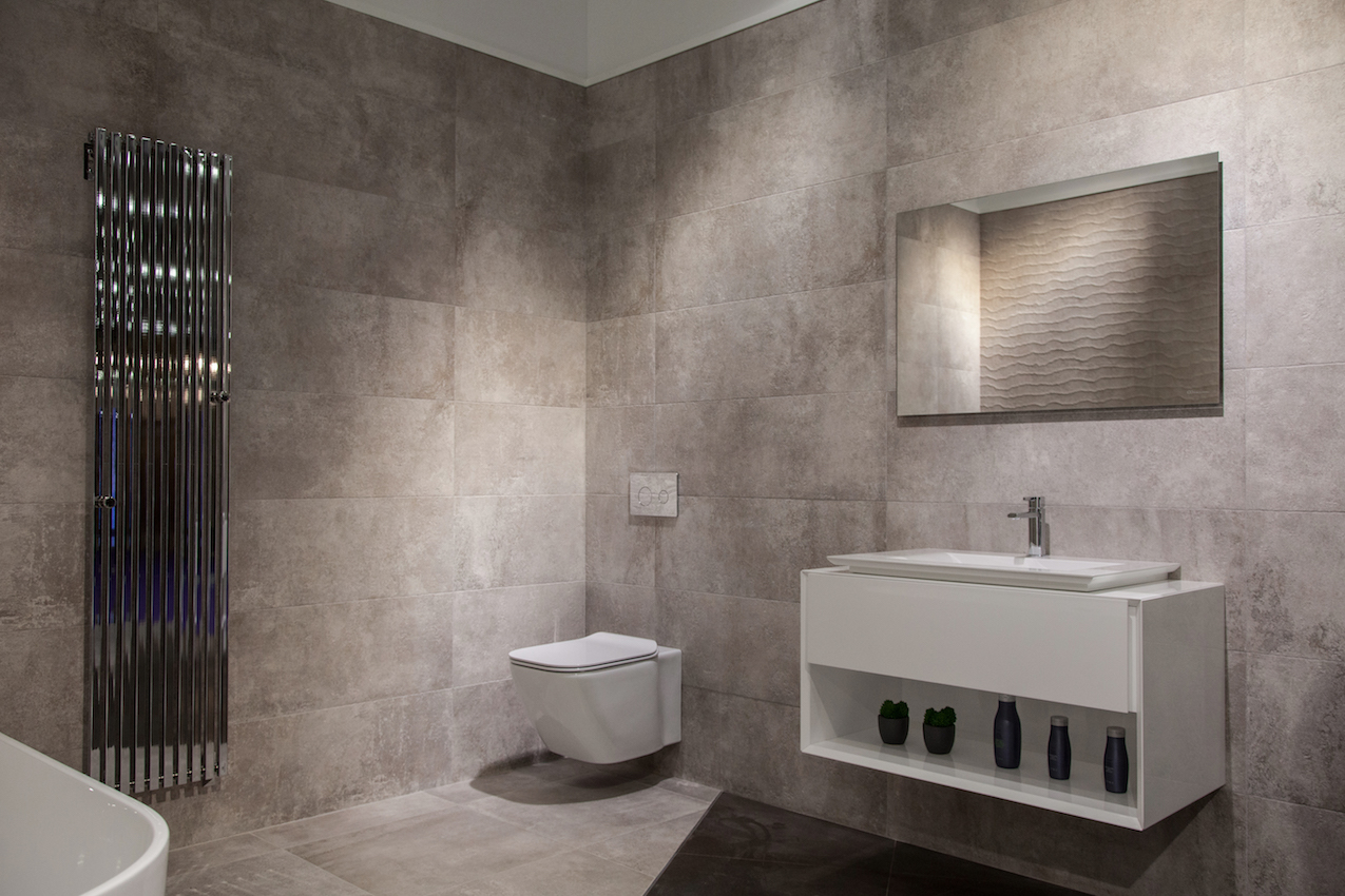 Minimalist bathroom in gray