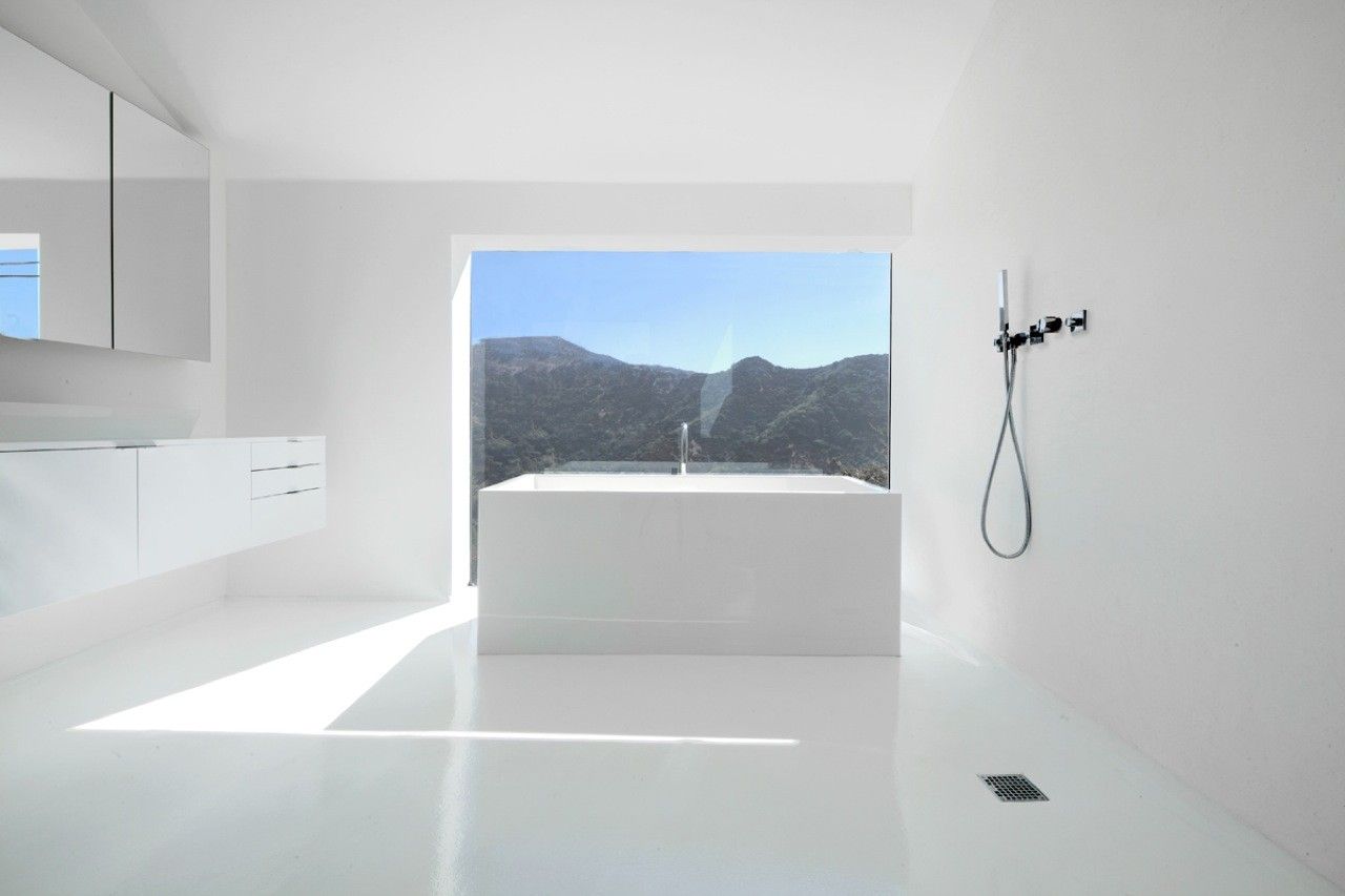 Minimalist bathroom layout with beautiful view