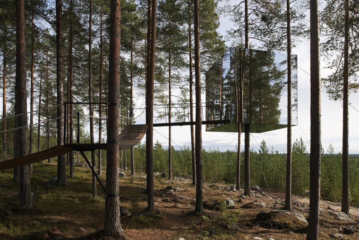 Mirrored Tree Hotel by Tham Videgård Arkitekter