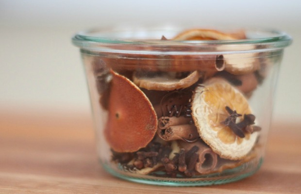 Mix your own potpourri.