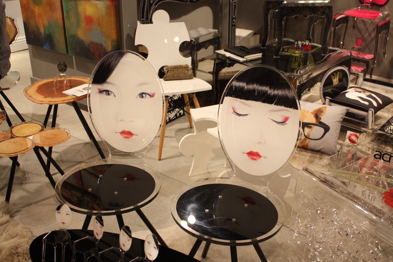 Moda dora group acrylic chair faces