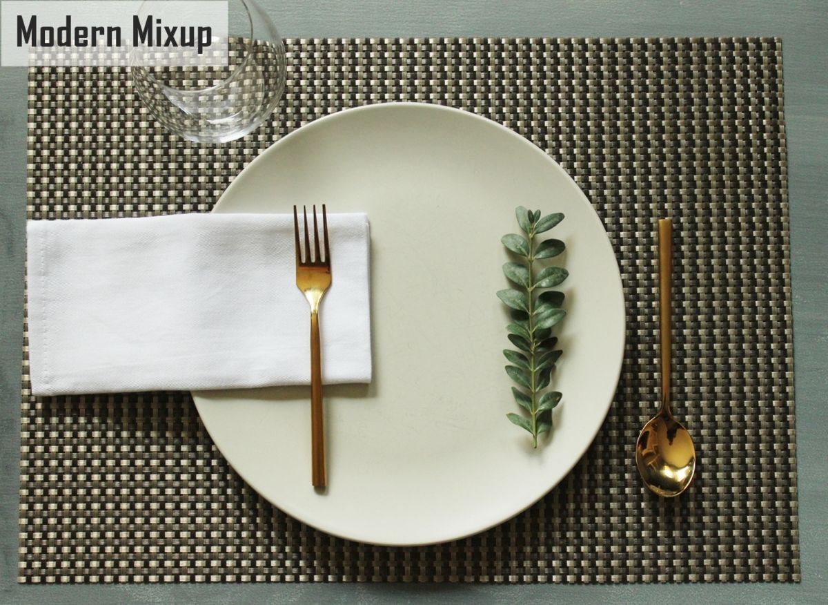 Modern Christmas Table Settings-Modern Mixup