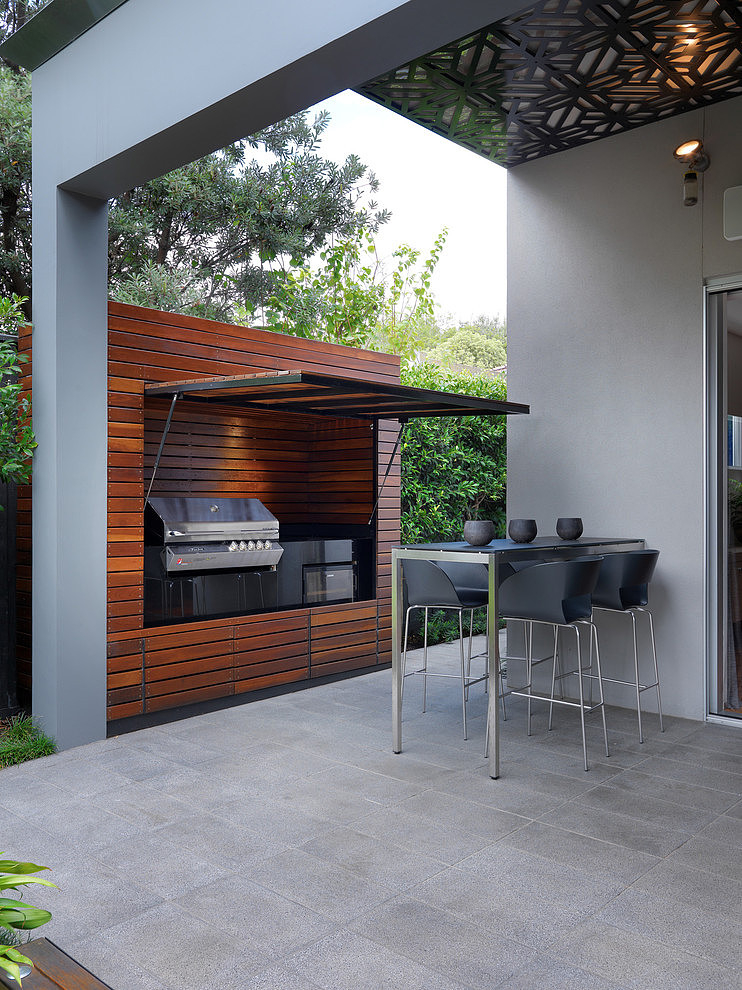 A small outdoor bbq area