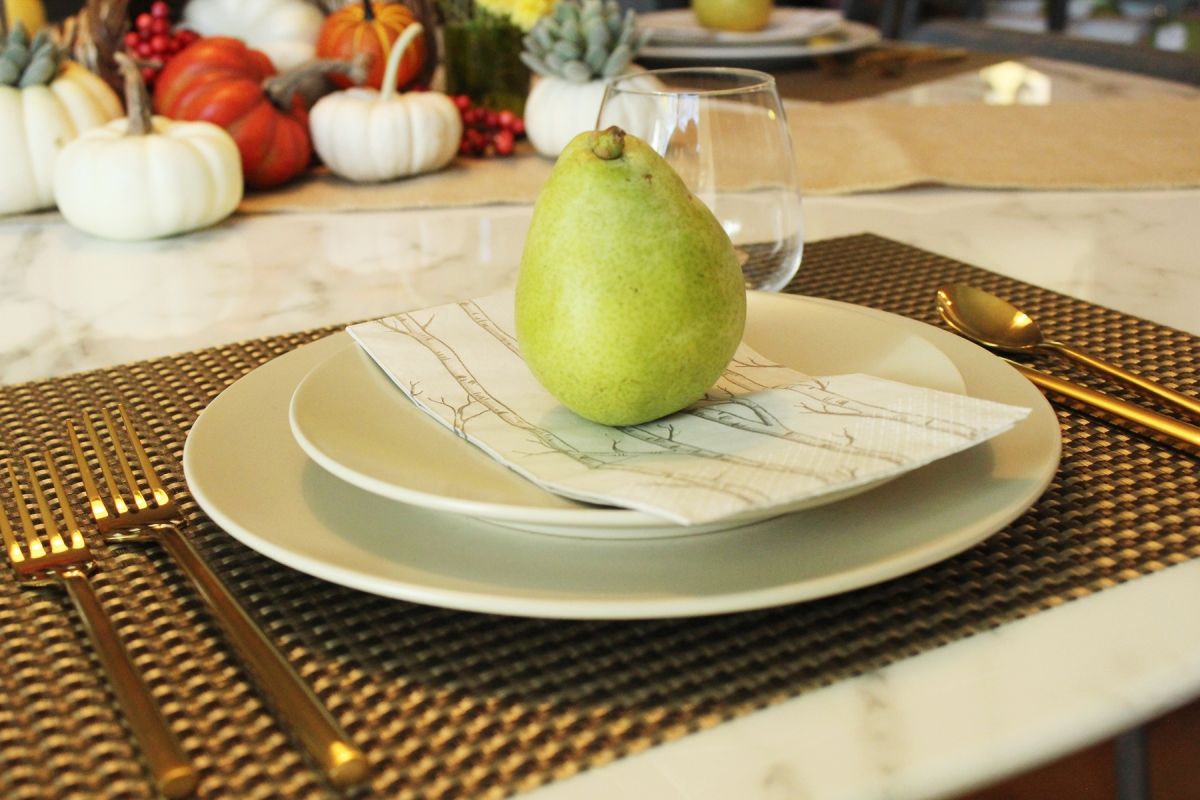 Modern Thanksgiving Table Setting-Plentiful Harvest