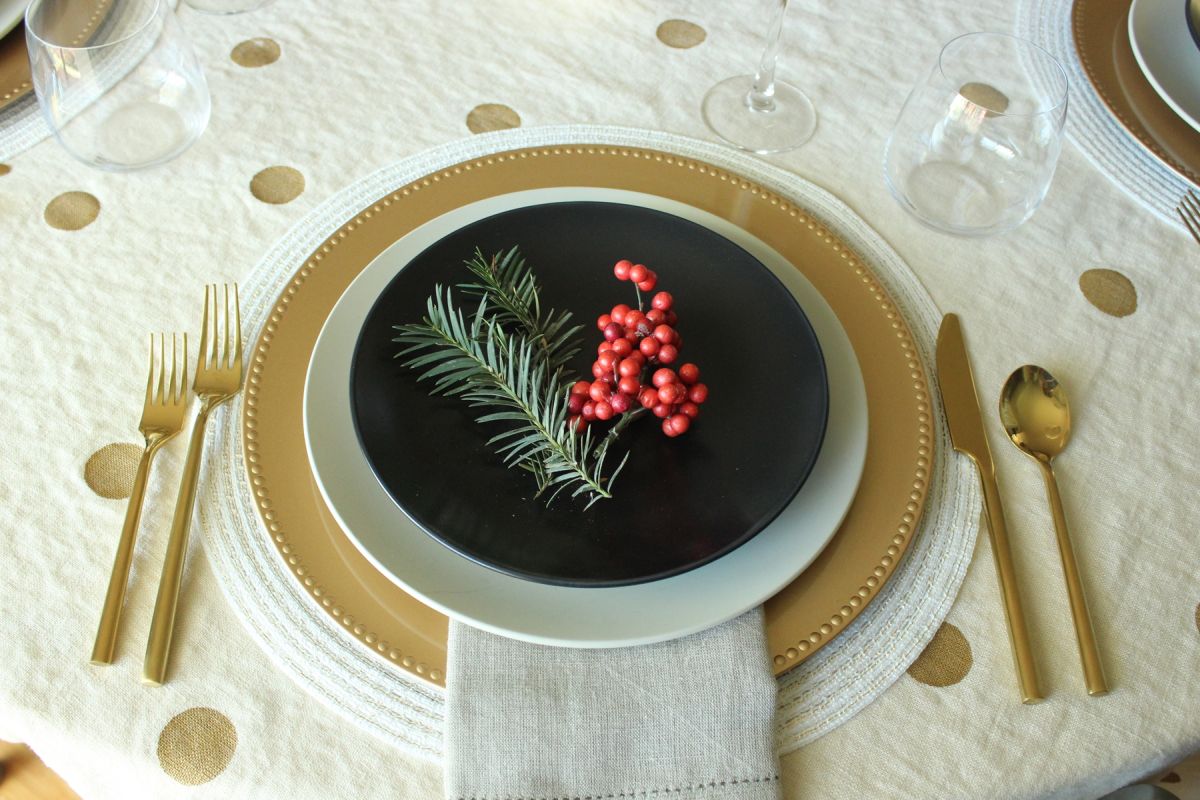 Modern Thanksgiving Table Setting -evergreen sprig