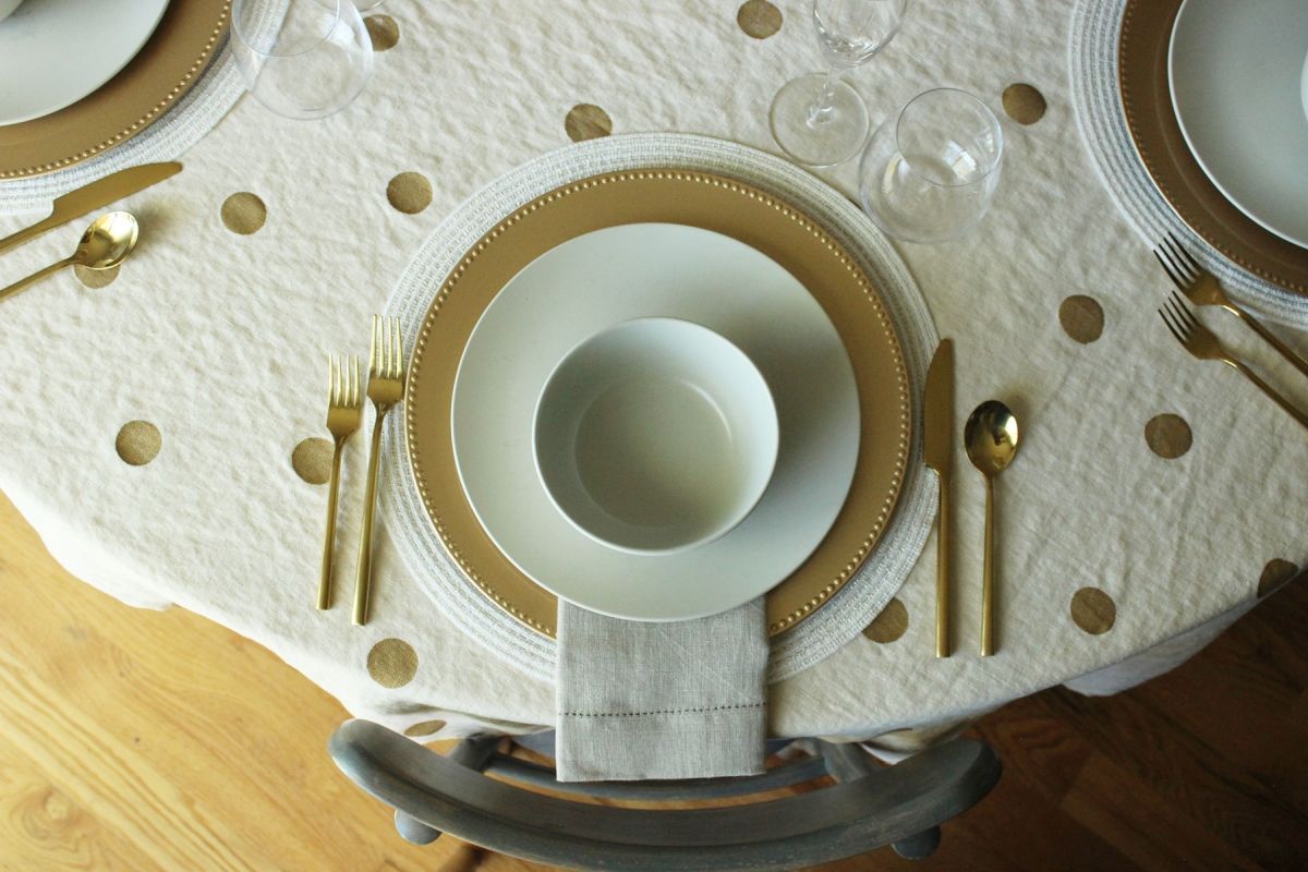 Modern Thanksgiving Table Setting- gold and cream