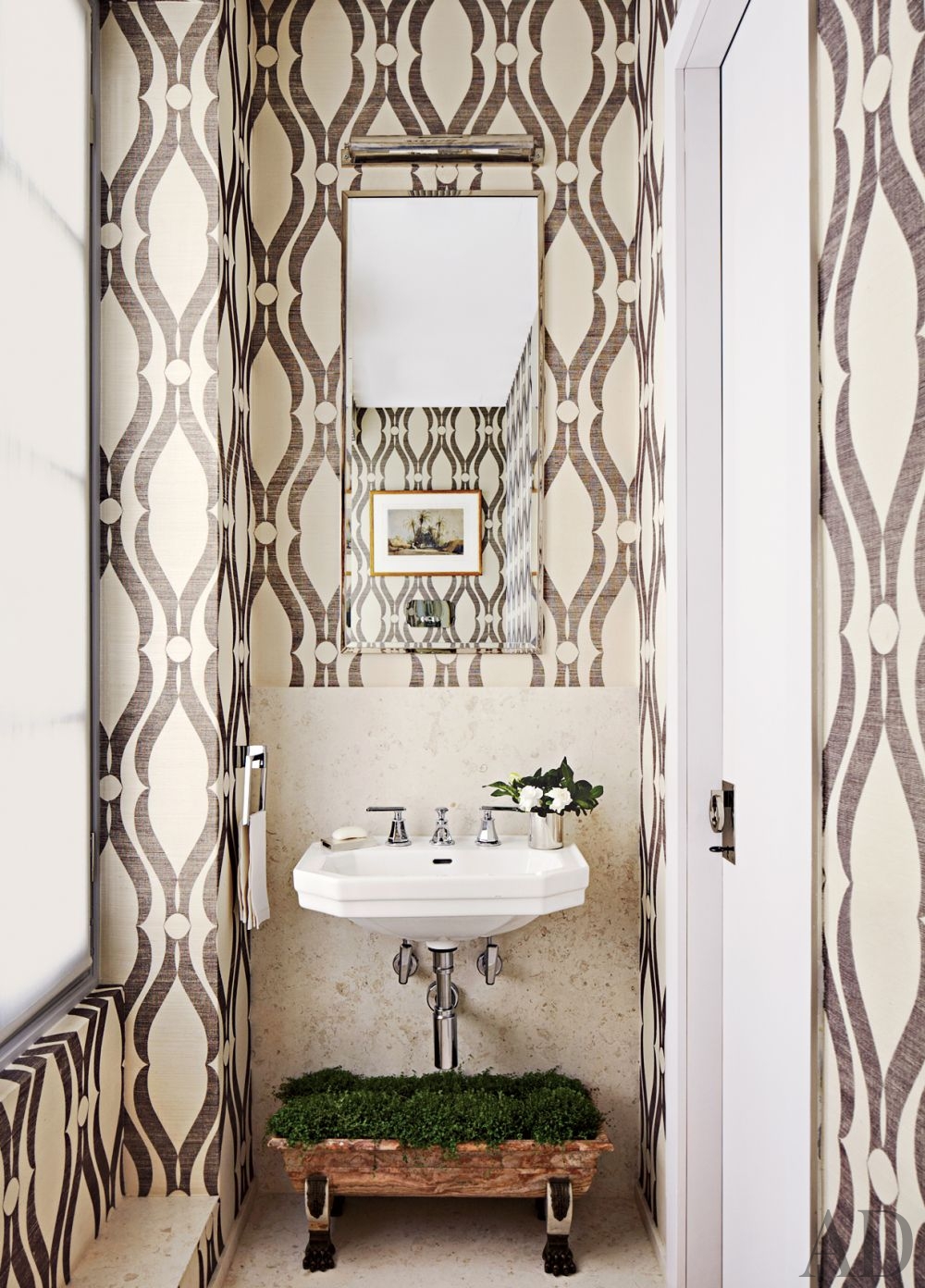 Modern bathroom lattice wallpaper