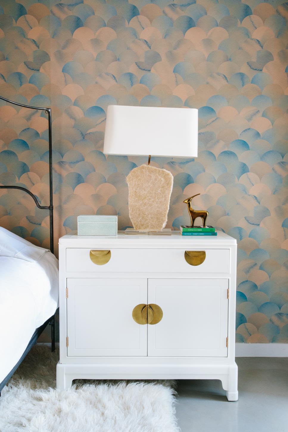 Modern bedroom watercolor scalloped wallpaper