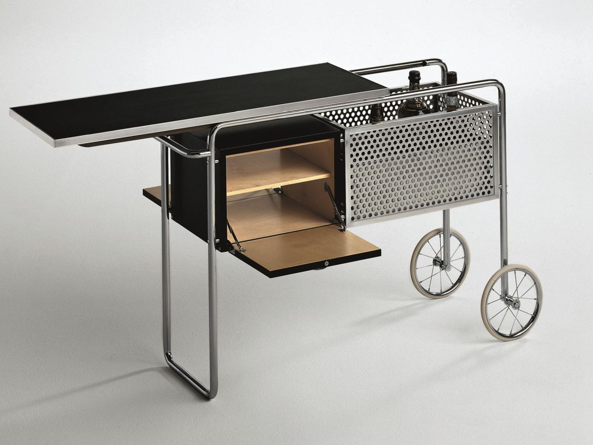 More then a trolley in stainless steel