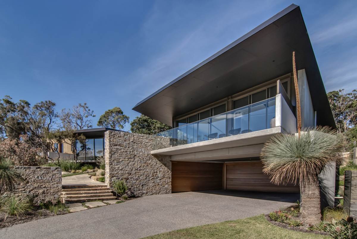 Morninton Peninsula House Australia Turco and Associates garage