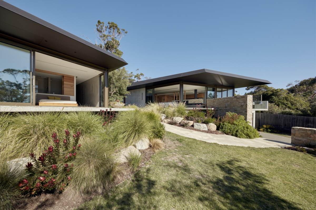 Morninton Peninsula House Australia Turco and Associates stone