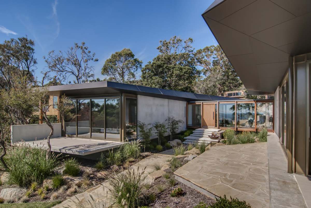 This Coastal Australian Home is Completely in Sync With Nature