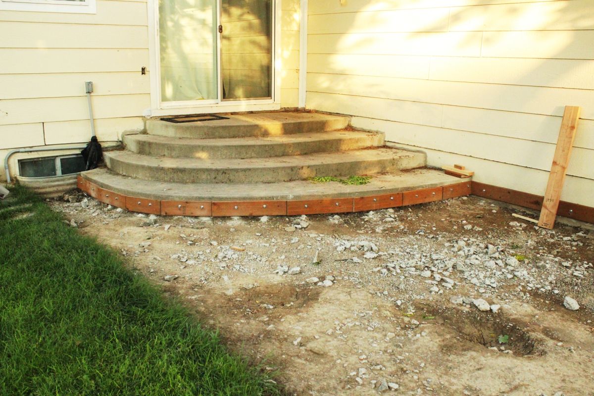 How to Mount a Deck Frame to Concrete Foundation 27