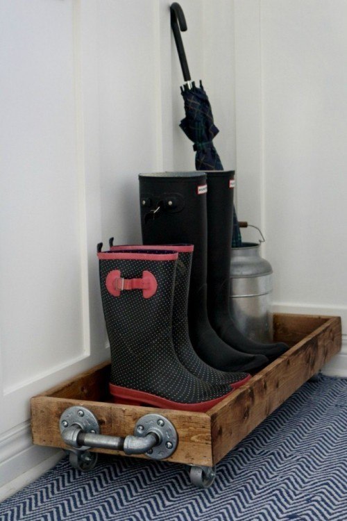 Mudroom boots tray