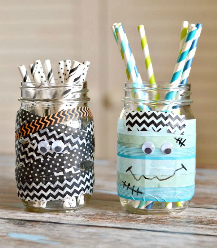 Mummy mason jars