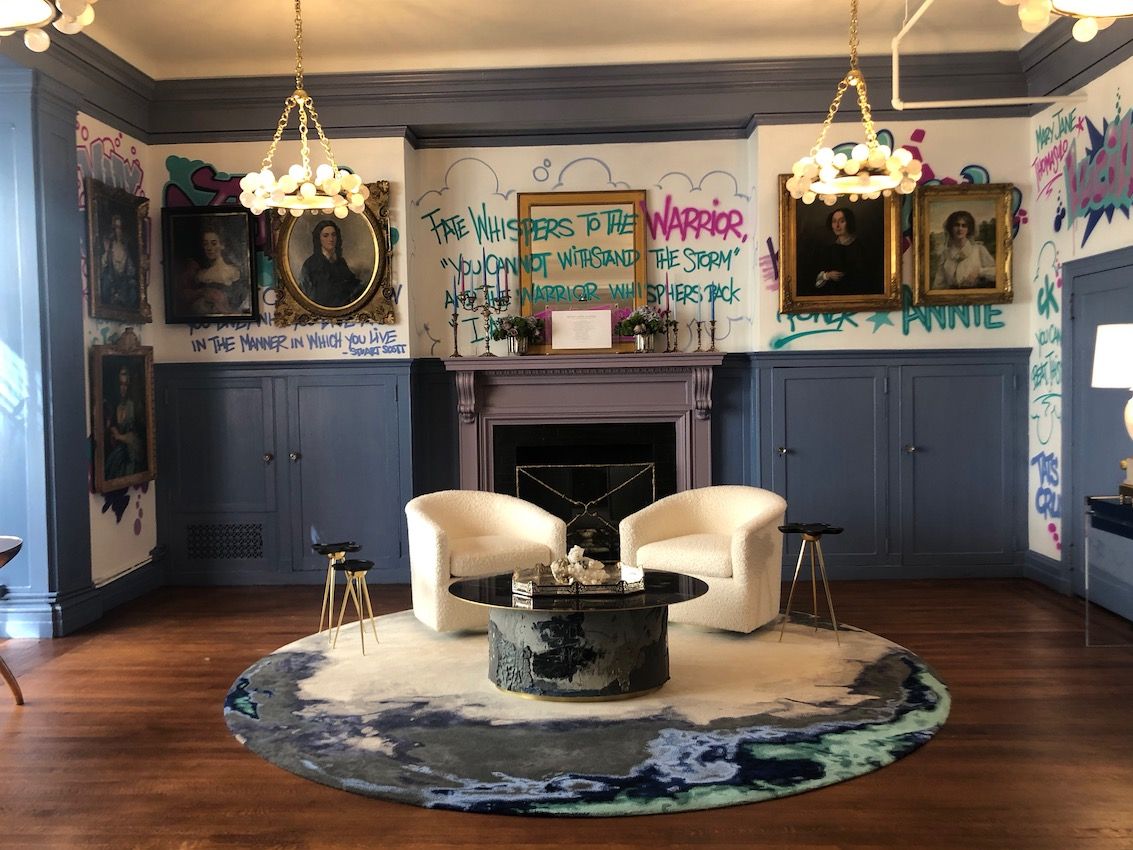 NYC Holiday House living room