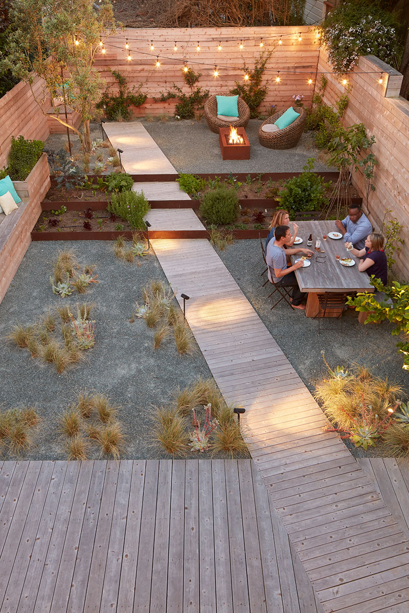 Narrow San Francisco Urban Garden