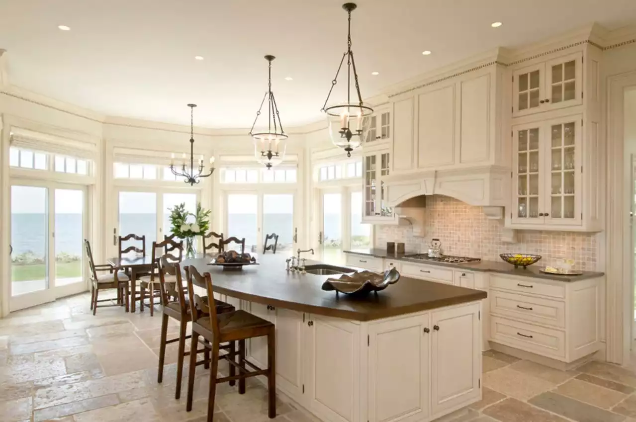 Natural stone has a casual, organic vibe.