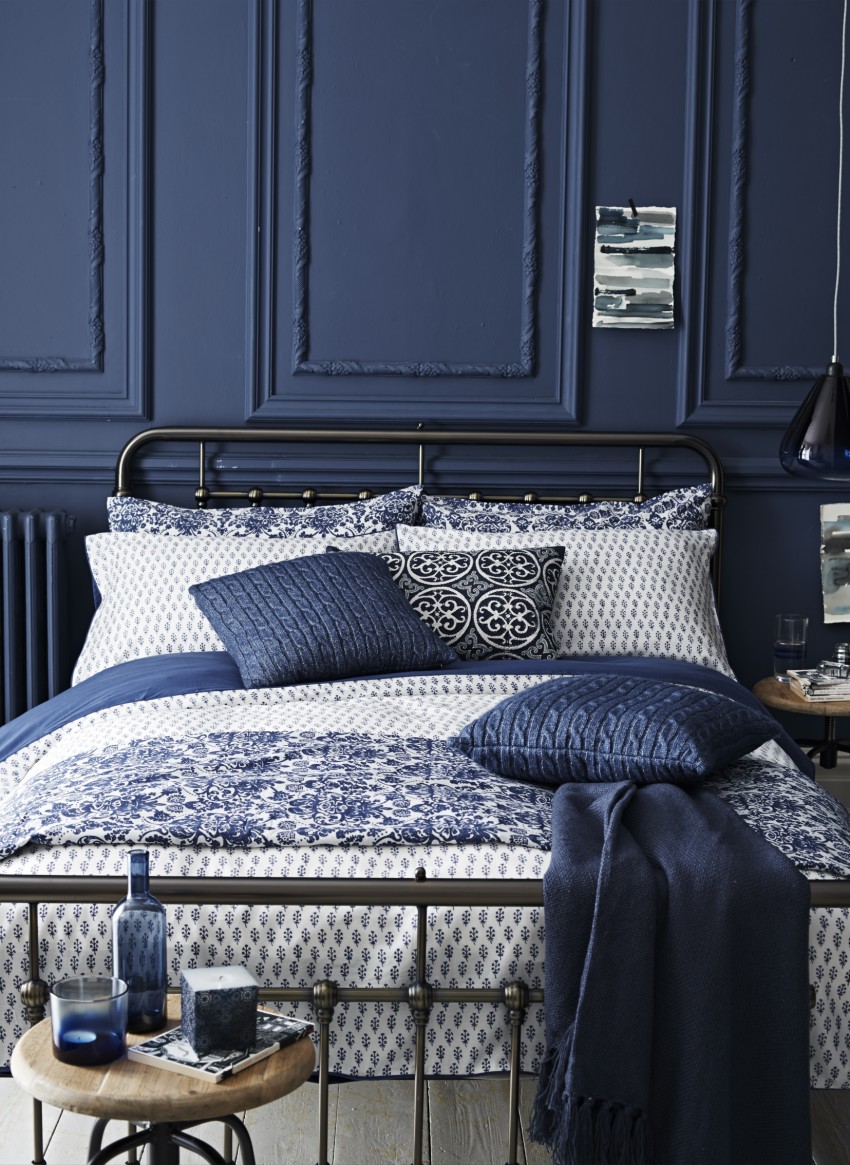 Navy blue bedroom design