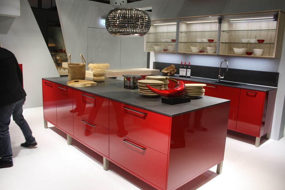 Nobilia soapstone counter - red cabinets