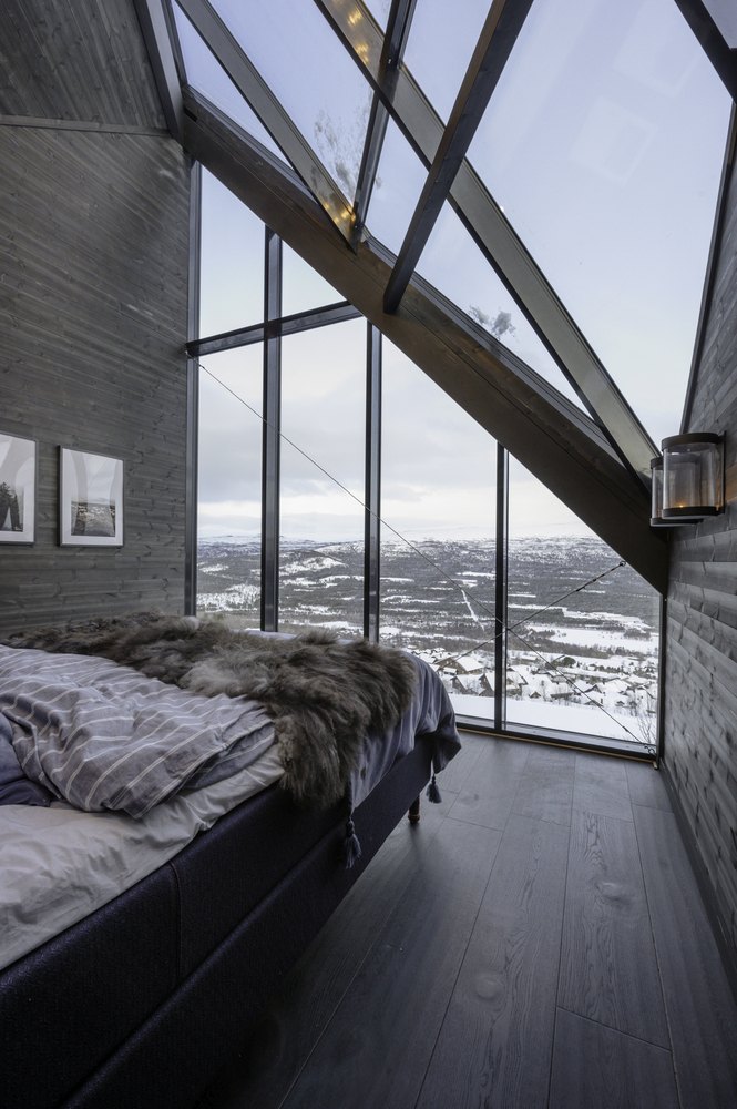 Norway Diamanten Cabin by A38 Arkitekter bedroom view