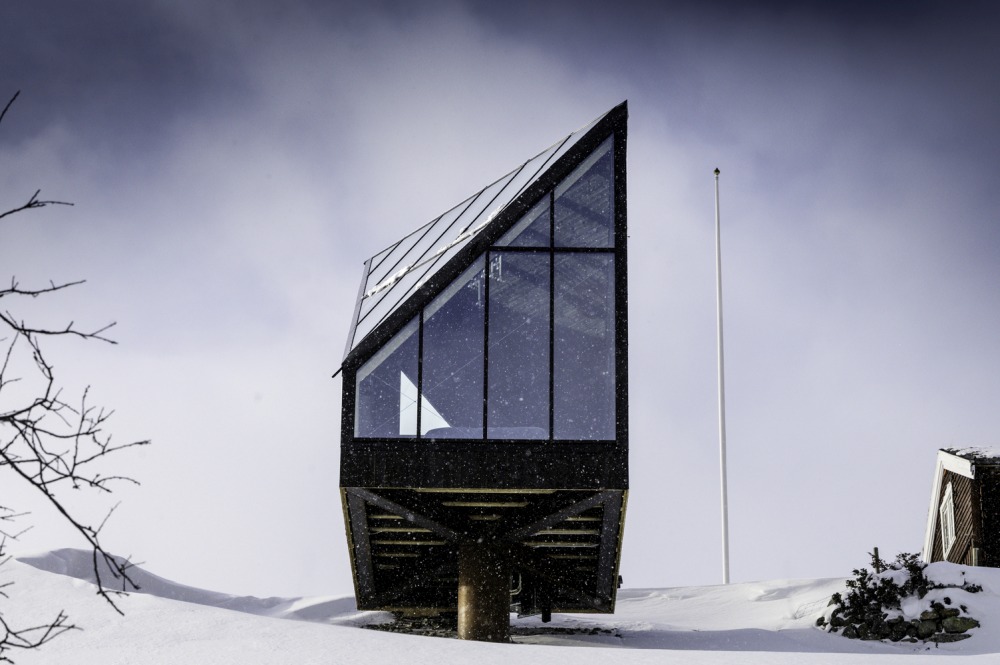 The Architecture of Norwegian Cabins In Relation To Their Breathtaking Surroundings