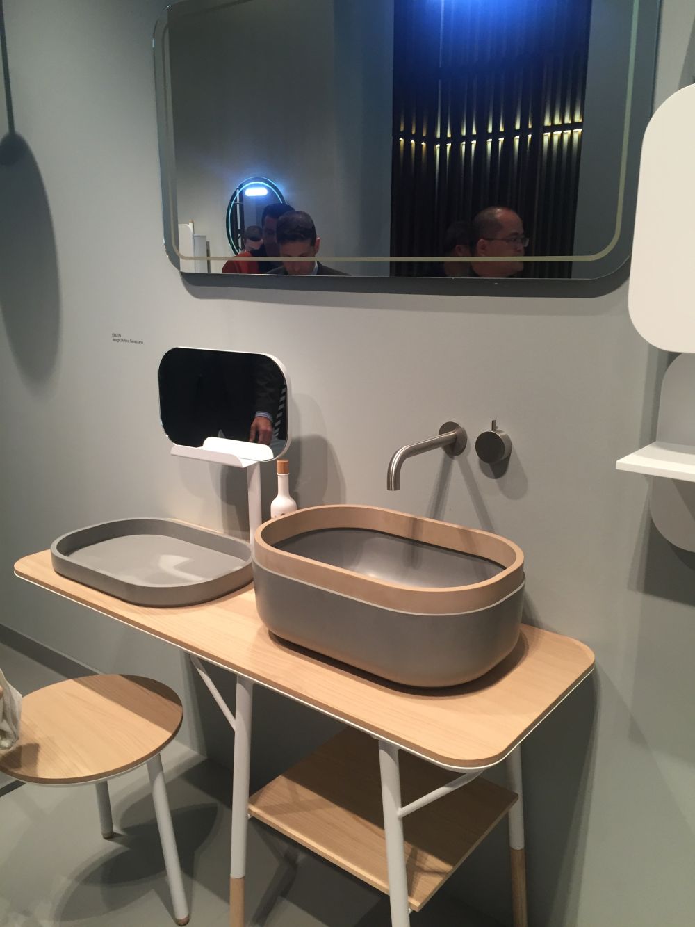 Oblon bathroom collection from Stefano