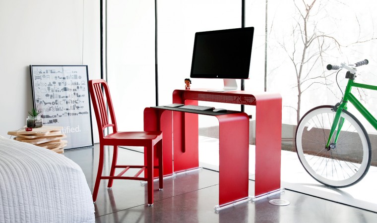 OneLessDesk-Bright-Red