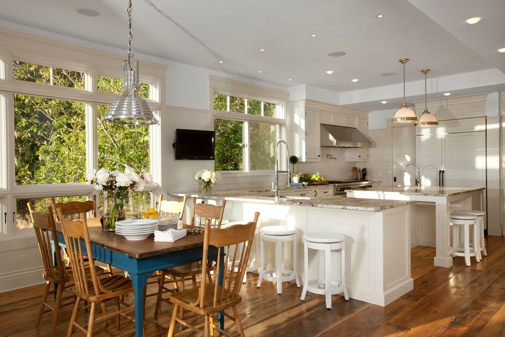 Open space kitchen cape cod decor