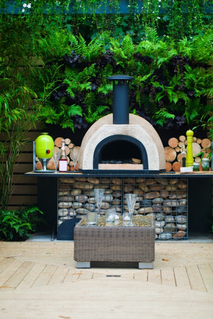 Reasons Why You Need an Outdoor Pizza Oven