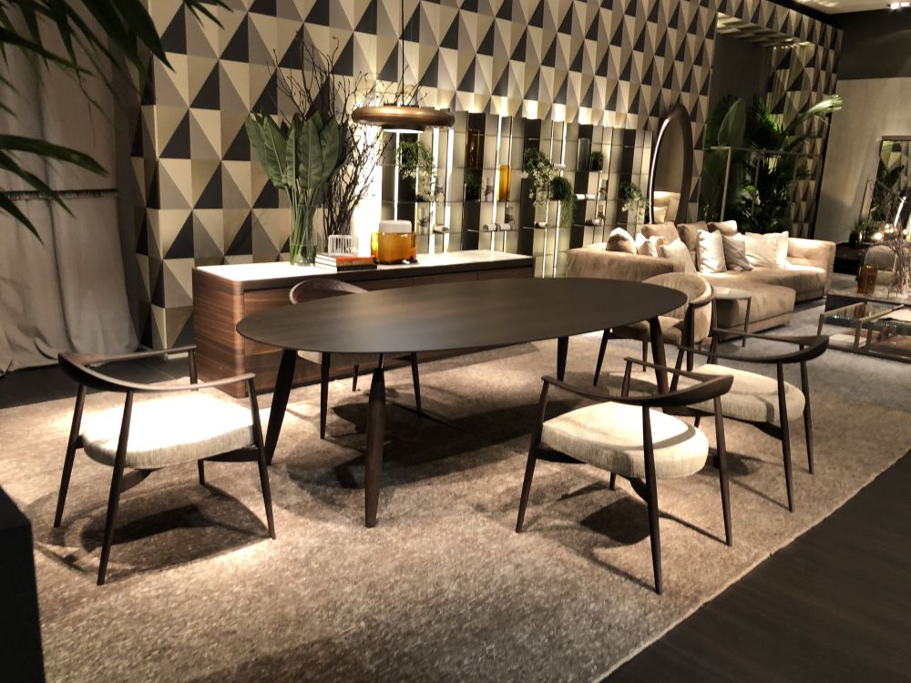 Select the size and shape of the table based on the room and the ambiance you want to create