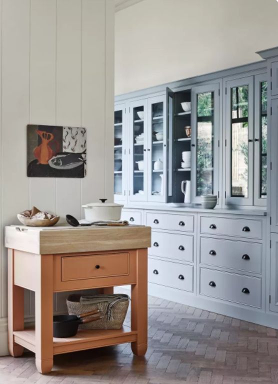 Painting a piece of accent furniture
