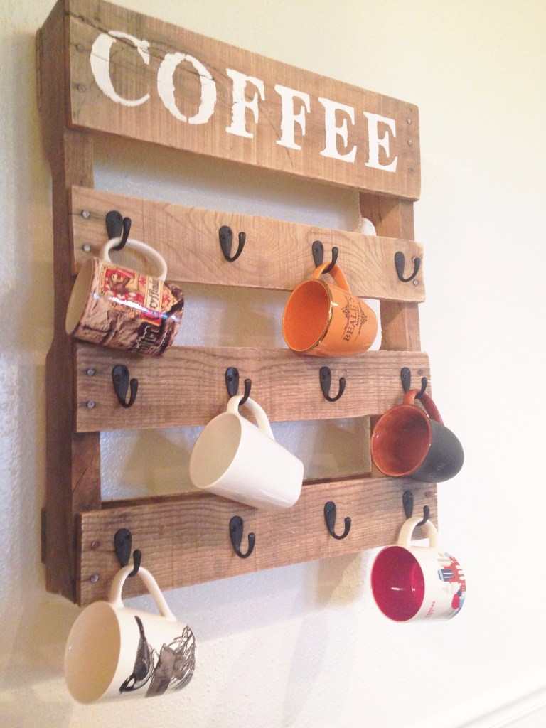 hanging coffee cup holder pallet