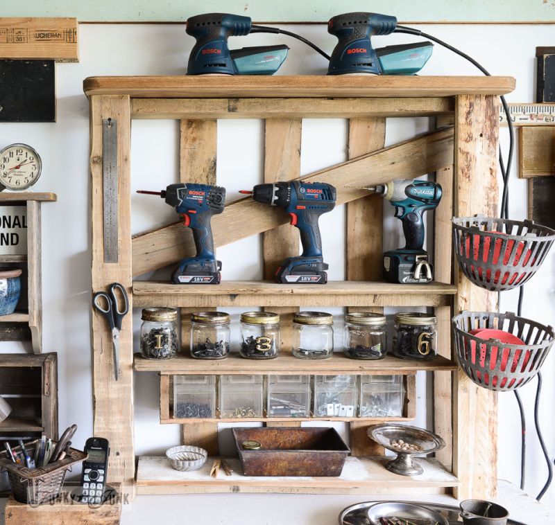 Pallet shelves for tools