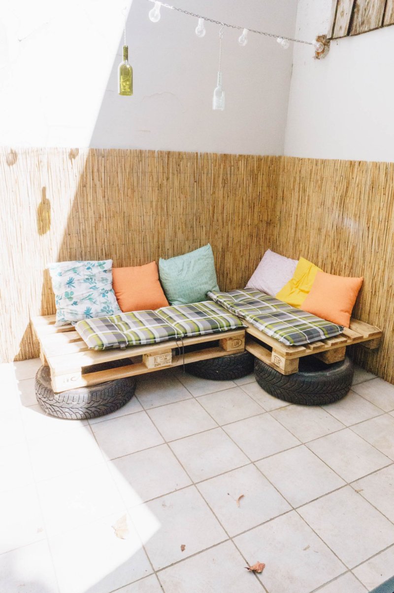 Pallets outdoor couch cheap project