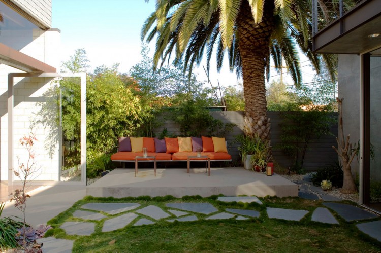 Palms Residence Backyard
