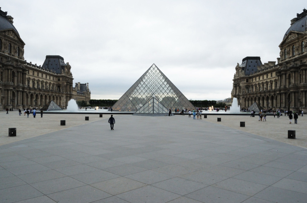 Paris Louvre pyramid