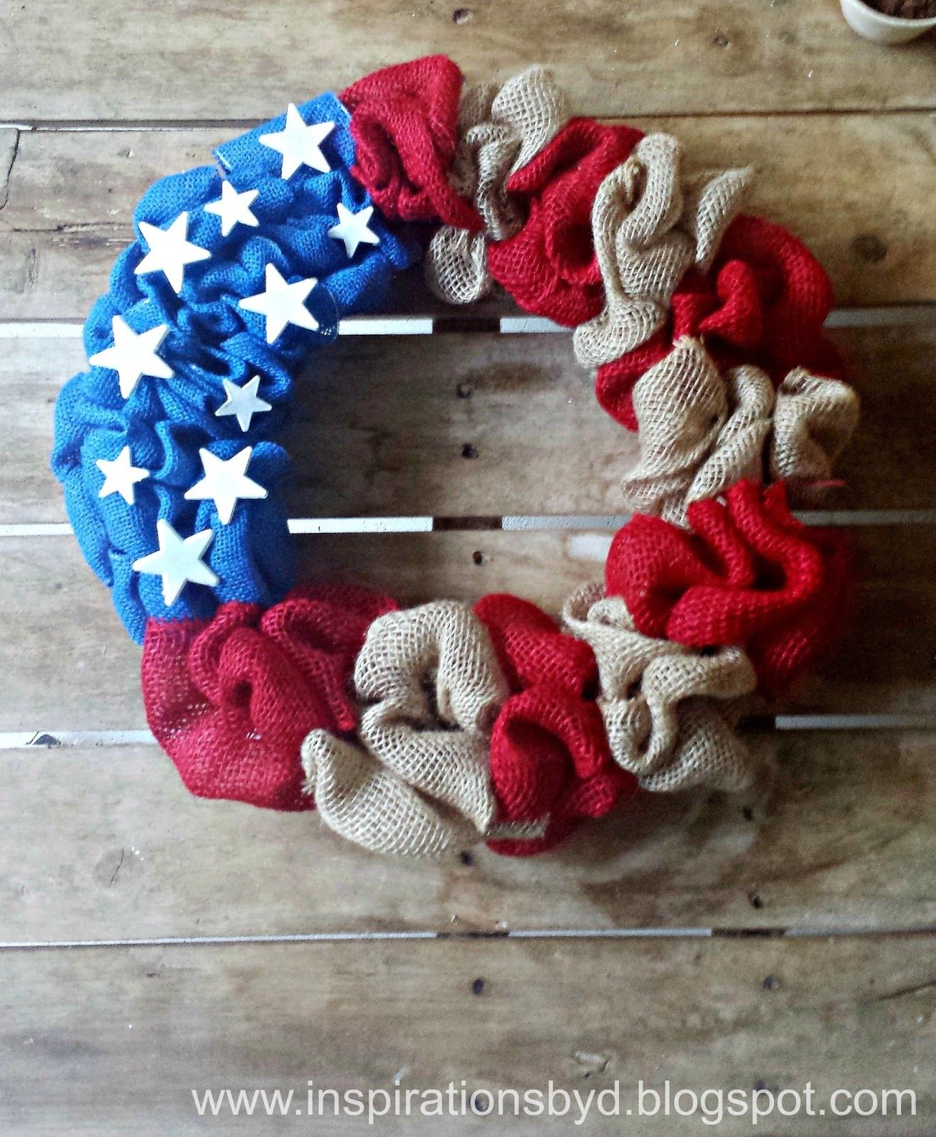 Patriotic burlap wreath DIY