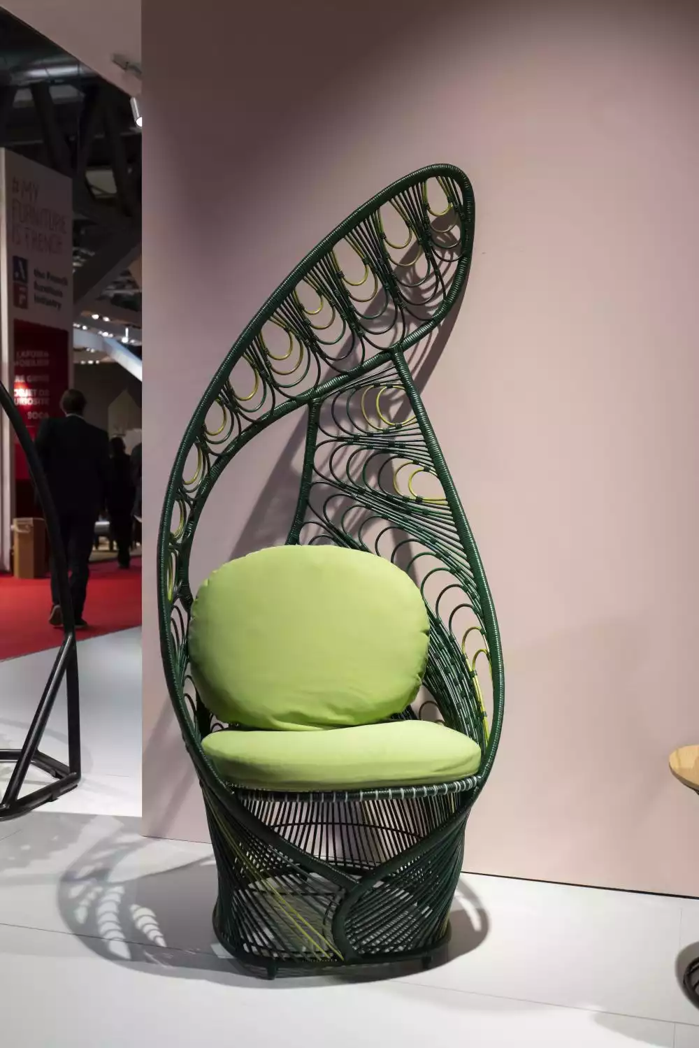 Peacok easy chair