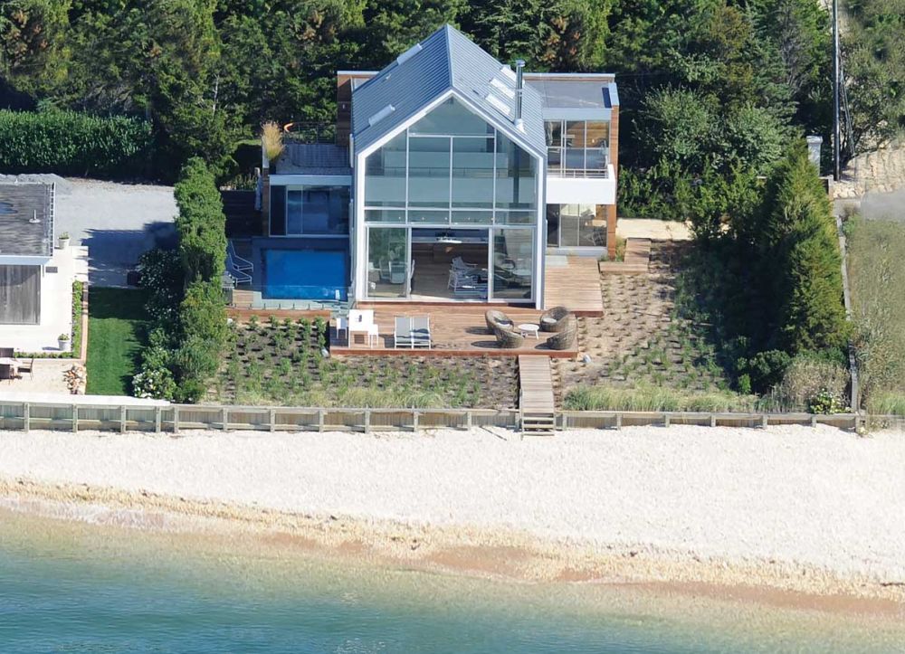 Peconic Bay House by Naiztat Ham Architects aerial view