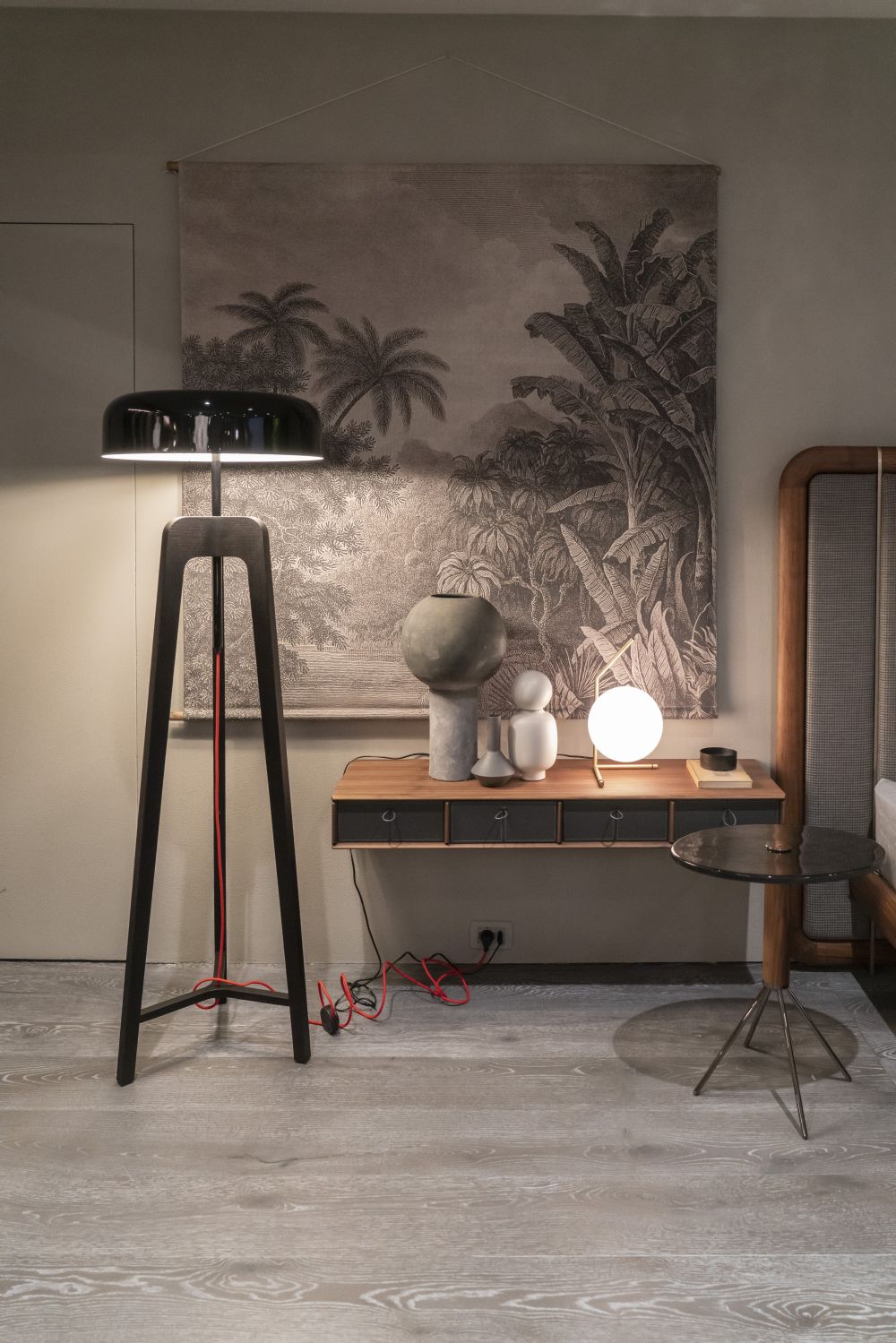 Pileo floor lamp from Porada