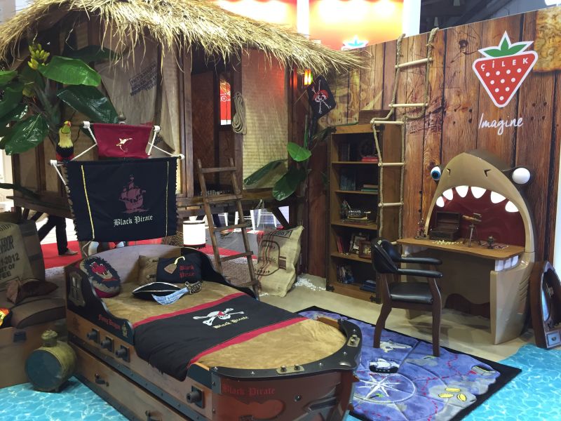 Pirate ship themed room